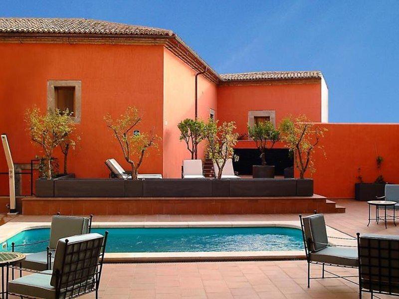 0A24F0CE201396889056F6B2E59AD281