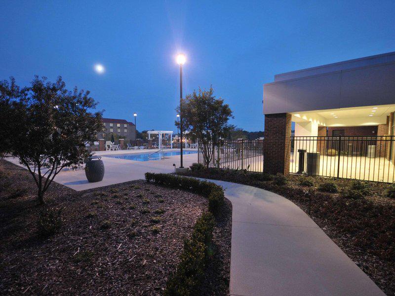 E3E18DB048B170ED0B38EE16A517CAF1