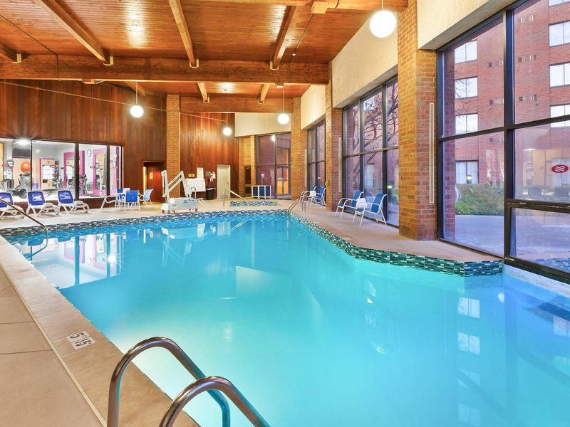 7CC86D567EAF4900F87559FD48FB4F98