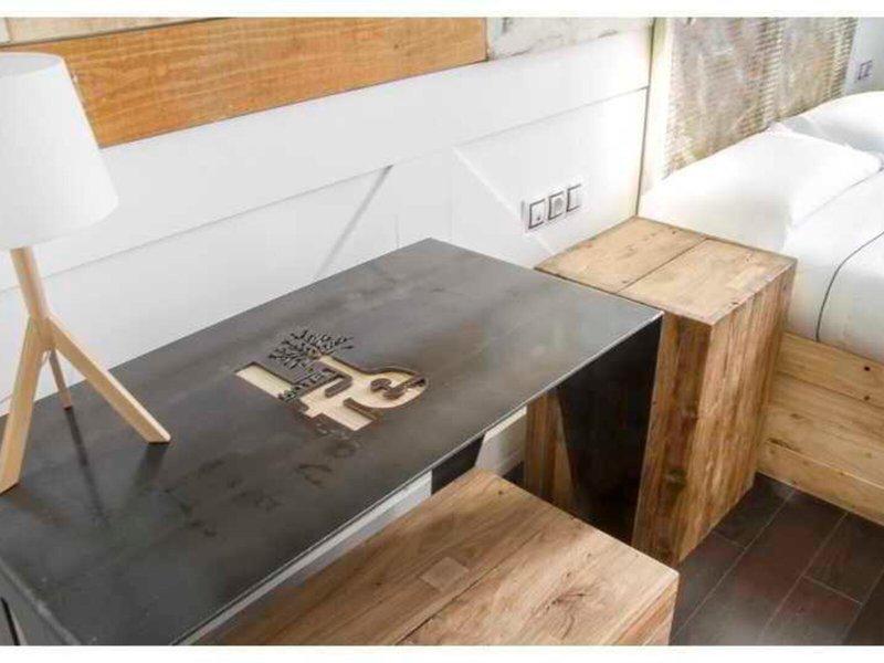 21808293A05EBF76D8F51895F6DD4BB0