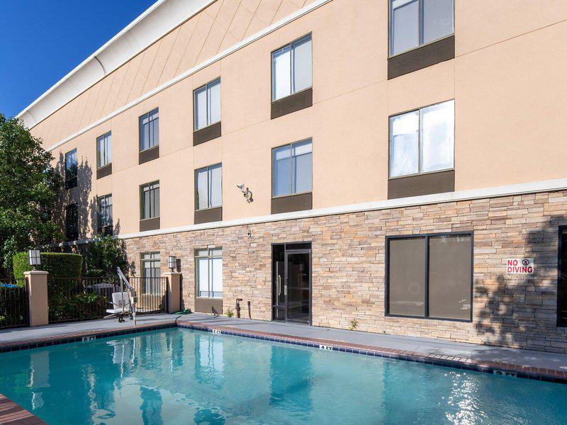 A9BBE52B79A6DD24997CFA66212A4F63