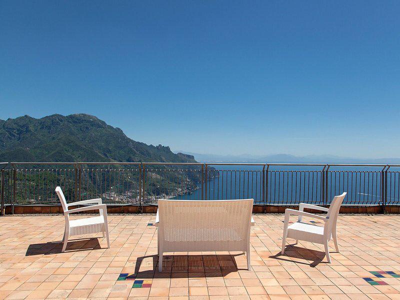 E88A12614BF785448DD0E47AE3E73927