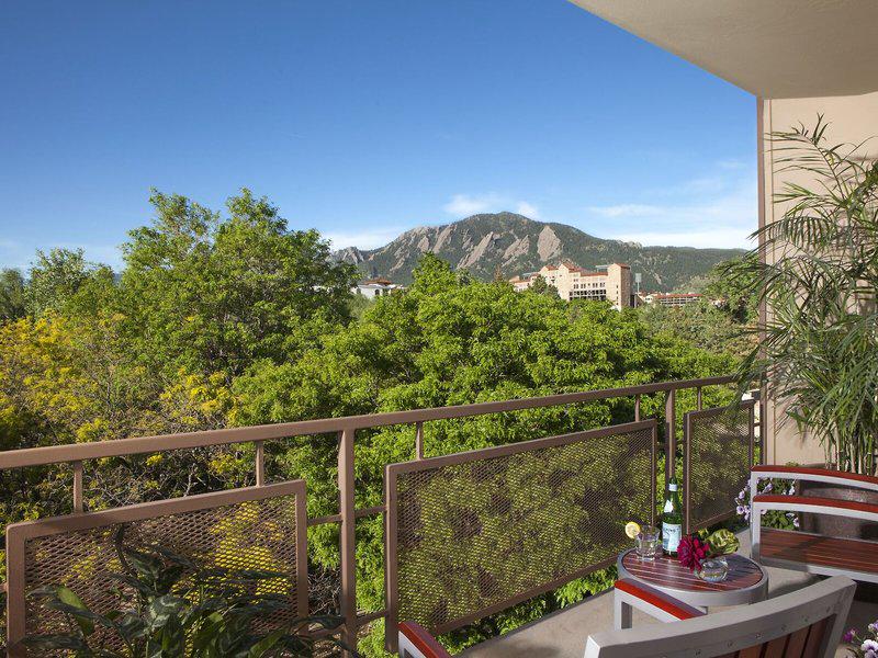 F833D900C670F89B4C8663377FD6309D