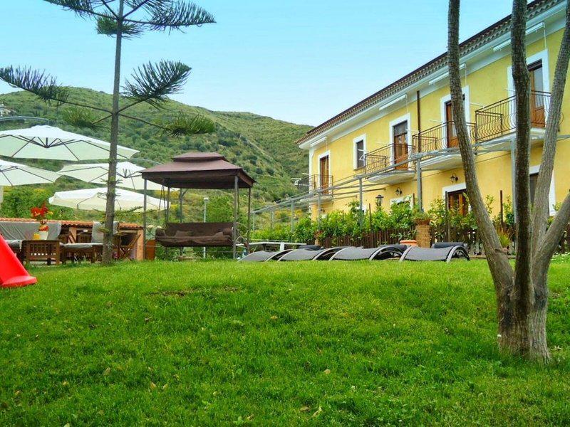 972FD5CAD8CCB789F9AA25D03FE0220D