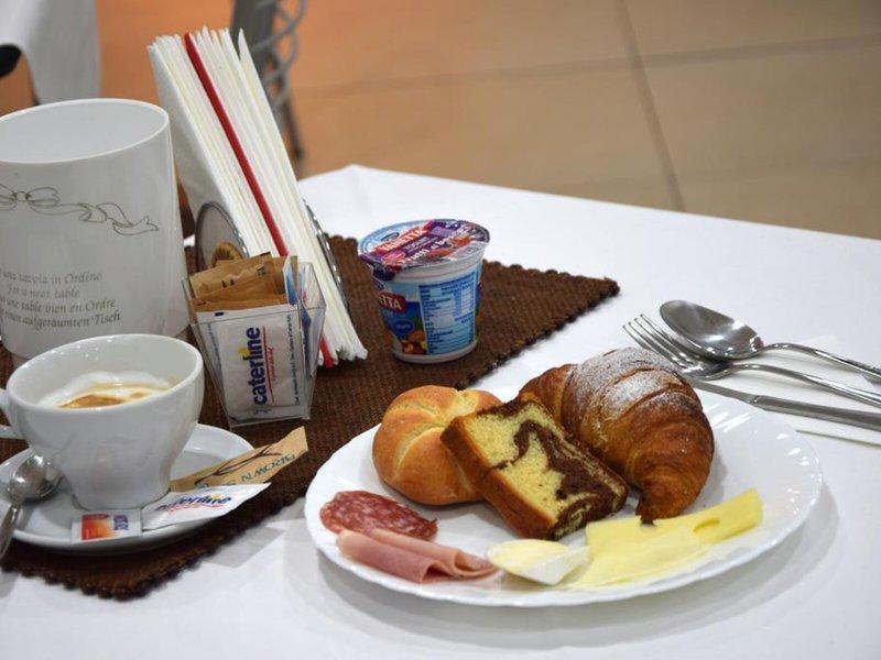 2685E26D1A12B0B04DC057C32B7E624F