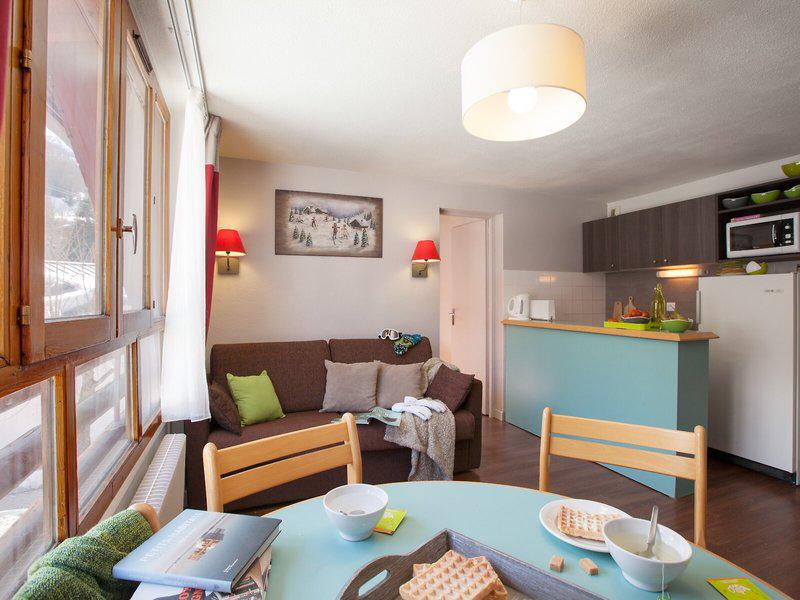 D8CA3CF2635A15ED5FDD13A9F0DE5D77