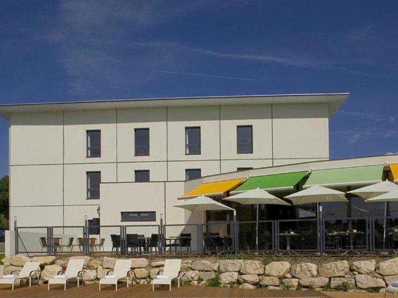 EE025A8440C48737F42A92308182B661