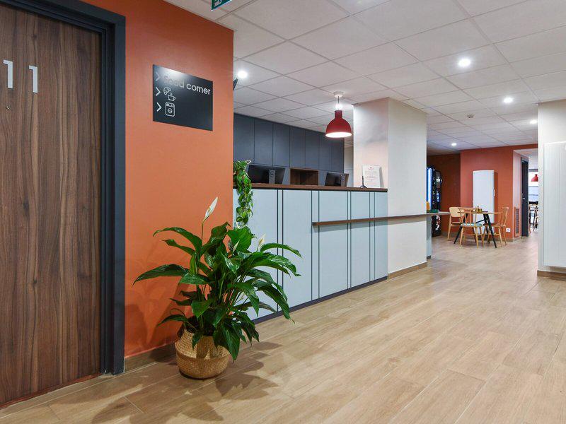 80DE90EE4B4D4A497FDE49AF630C3EC3