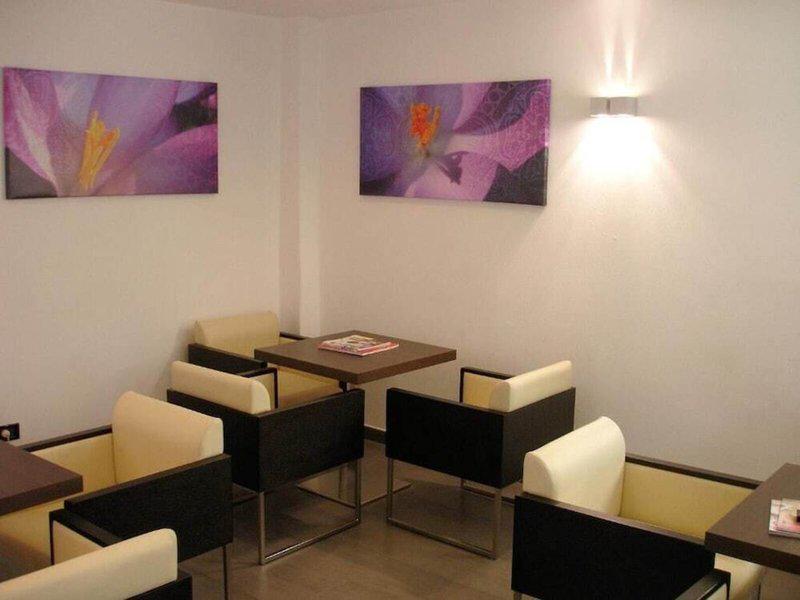 89C629358C41353EBEA78FF3DD6DAD04