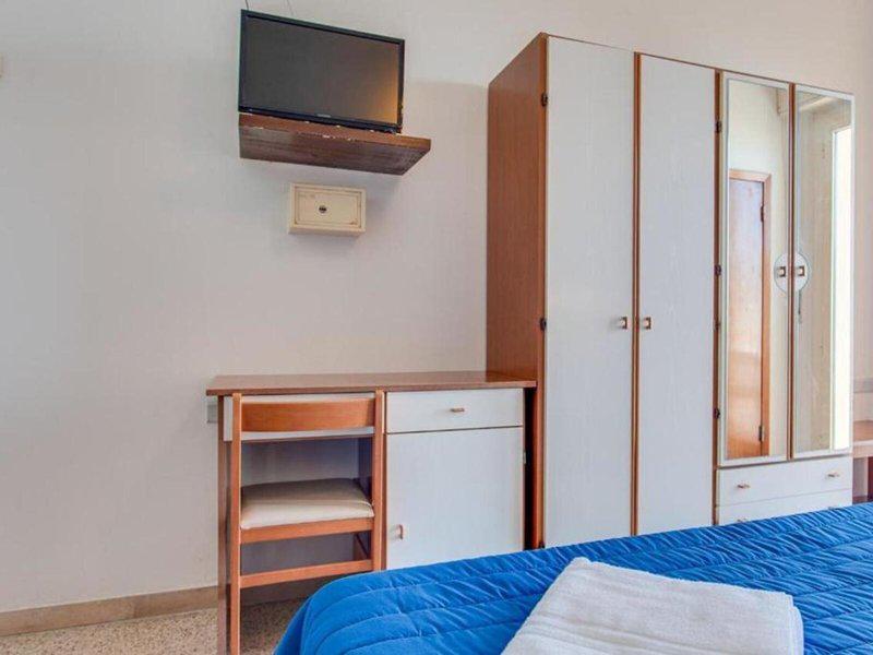 D1288C215B14DA10F9E6114276E3071E