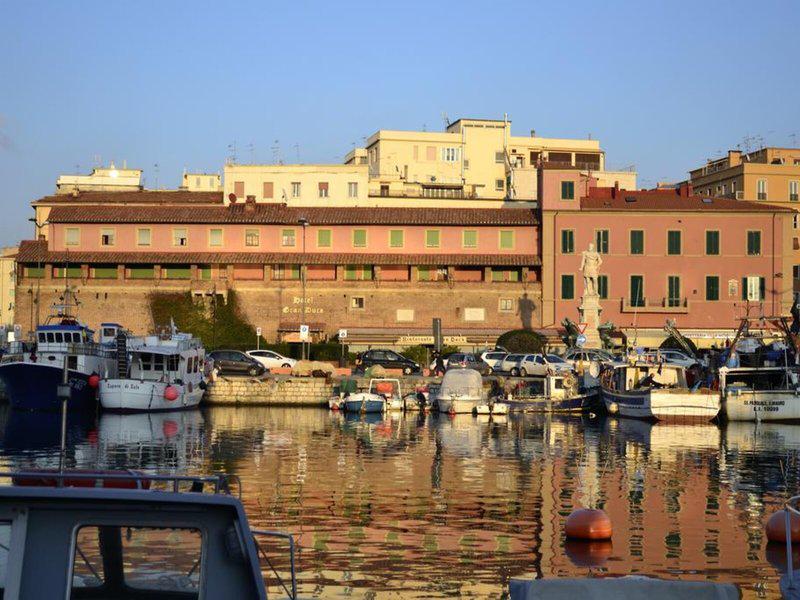 48FF11A5E60064D8D4E09CD53B396293