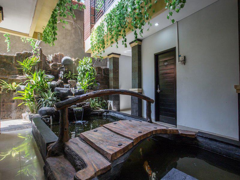 80B9BE23A4E206B3DEFA9C4839F19D95