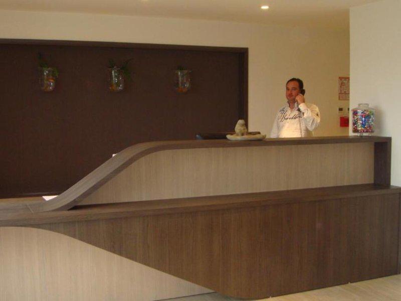 4ACDAA3255FEE57FB4B2BA13CEB89664