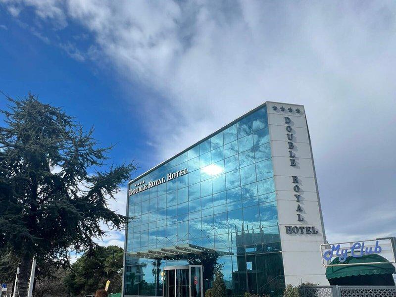 9066C0F58C6A3D264BC4F7F49E9658FB