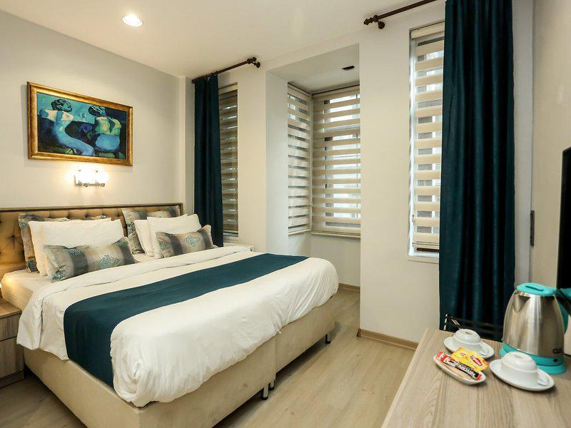 B2A77BB15089EA48A6280090FE3EE8EB