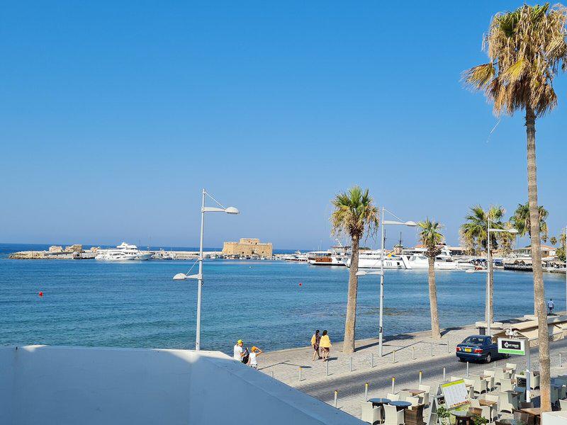 5E1053E0CC543849783F22124CD8504C