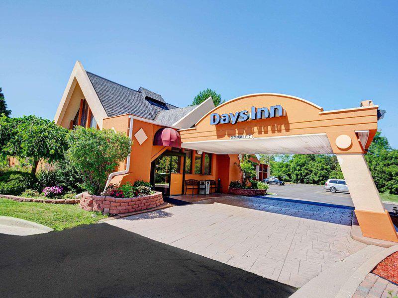 05D1FB5419F4AD15C7A3E288D2B4DA71