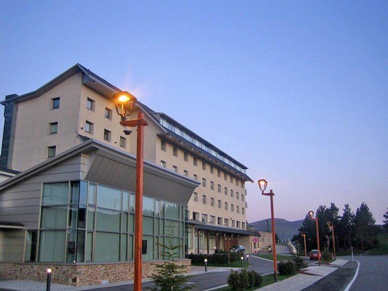 E1A96905DD9729F1ECF66D66E85E9EF2