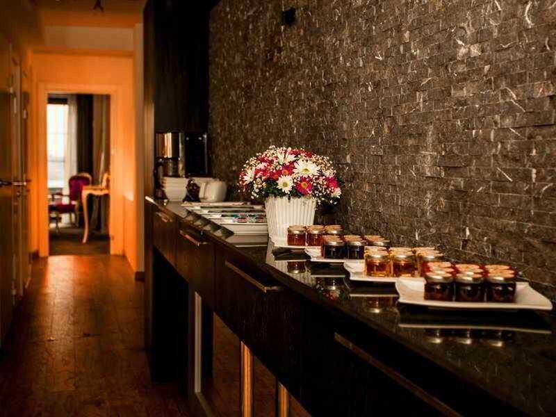 8AAB60EC62BA3C842166F999FC39ADF3