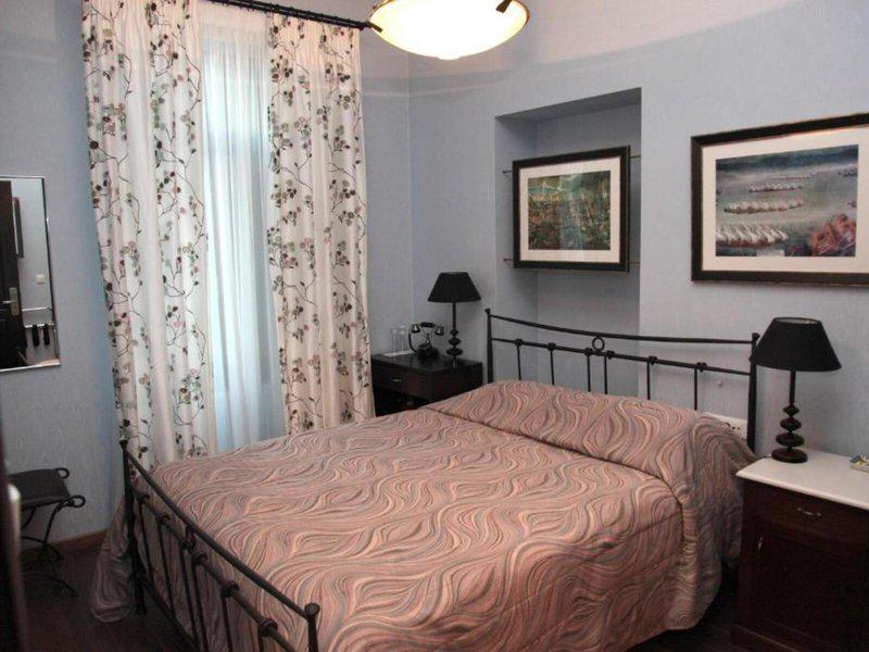 5F27D985290E8FDDCC67A7879C3B904E