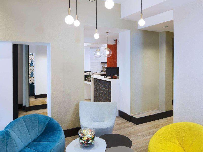 AB64057A3C16CAD56AC6C7A8028B57DC