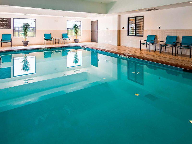 2B727990A476B01175860B3D13FB8461