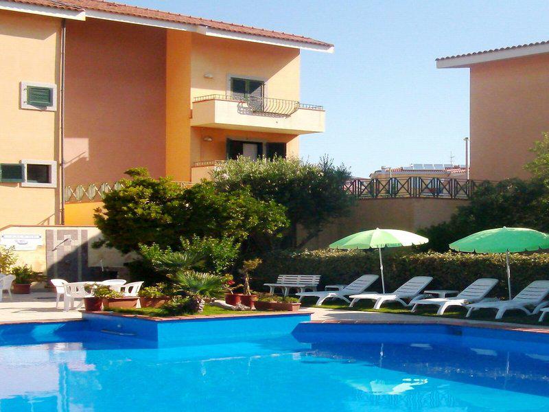 1450651675DABDD75453B6860EA5D4E7