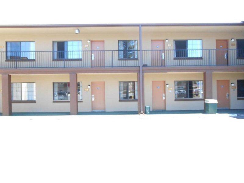 652A6BD4AB4CED3231B29E7D7AA79E16