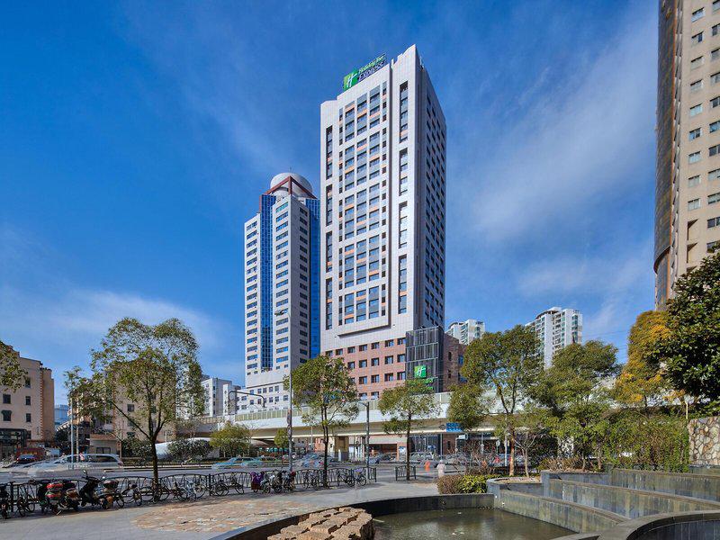 A280A48E66E3109F0503F03F92294BC6