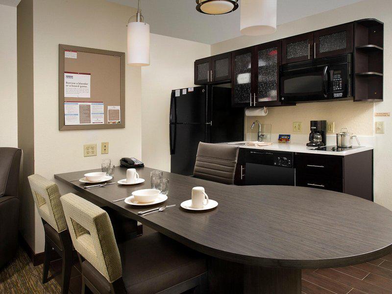 57686886EBB00984F88BE130C6DD321C