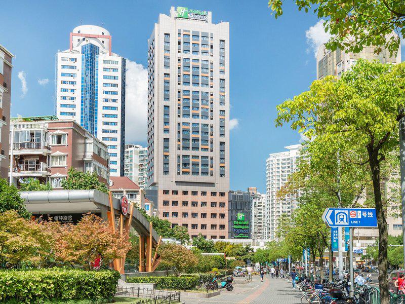 BBA455A7A4F1FEDD5E97D69B72C25113