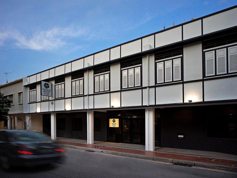 2411FA67100B2011DF32E205F3911054