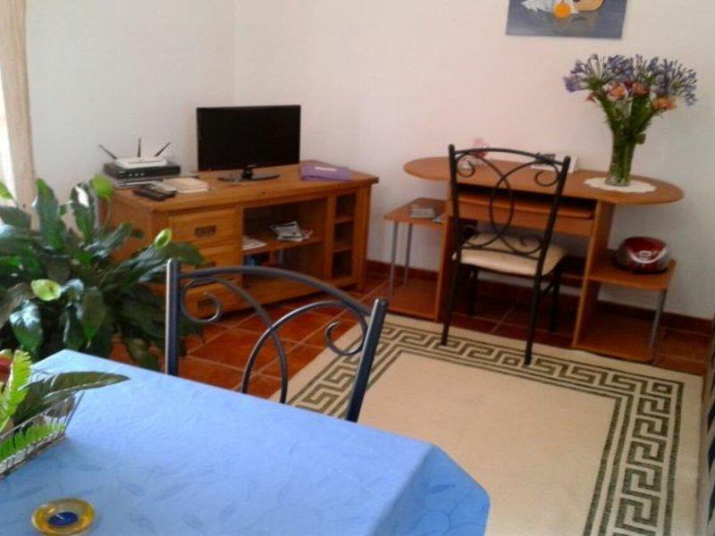 10971EC3EFD02E6AD850D900B9D2F77B