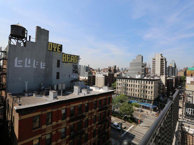 F1F4A9A648E11454974B53ED986A7FF8