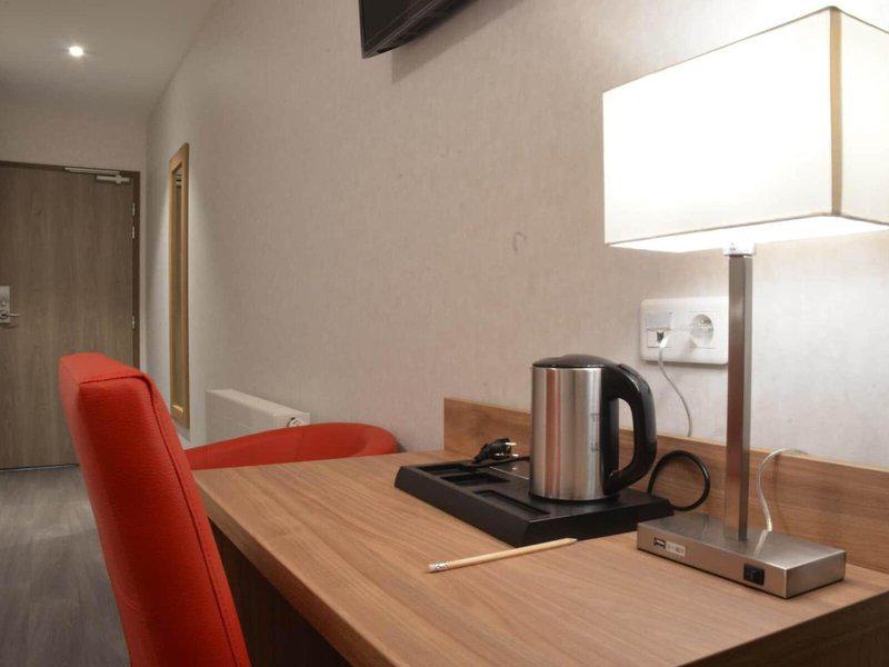 ADACFDF6CD4CC3E021C8471928672138