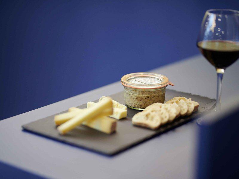 88F8E6E66B2A1DFD238158FB49943BF0