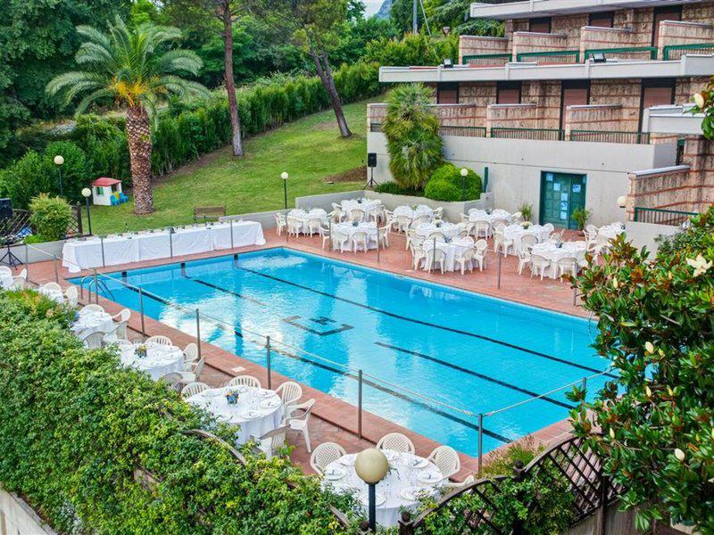 385C5136B0C2D6A13A1DF5EFA6F69FBC