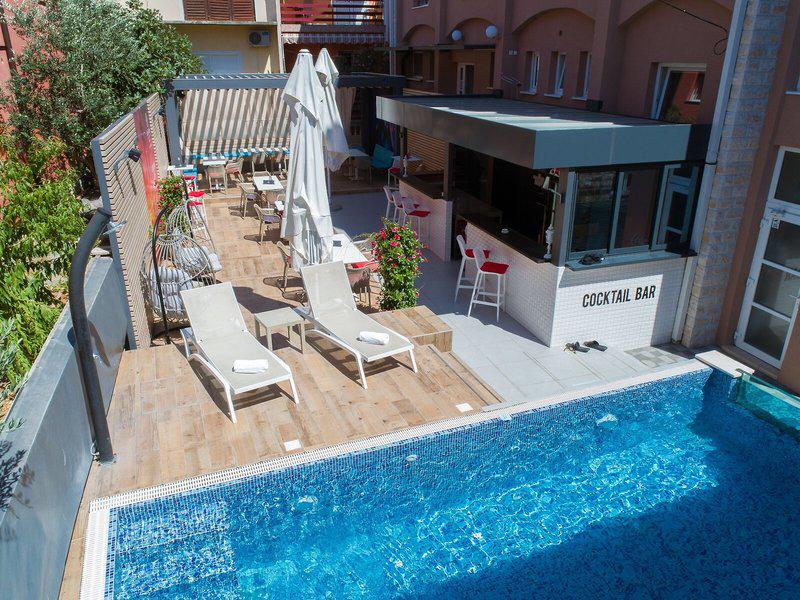 FD8CD7A6413FD2E543B1F208D80B7C28