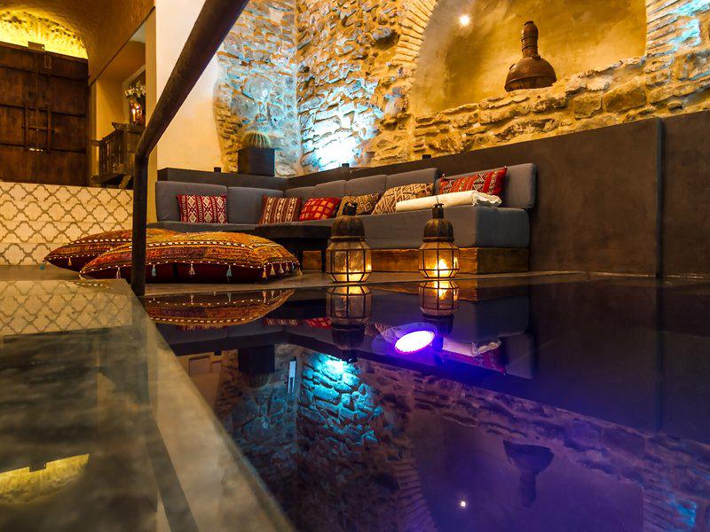 5D27D50E770939CB40E9F377E3E00F5A