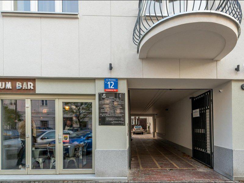 CCB79FB2A705C6D142AF6C069F07806A