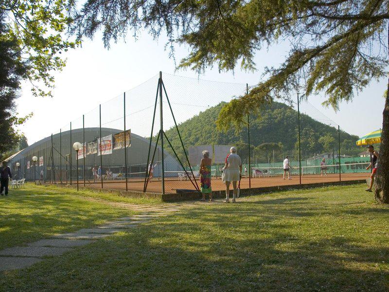 742B4A6FDC9EEB9B81341C49F015B739