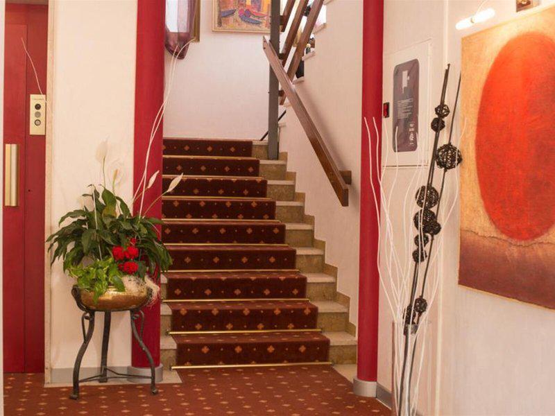 0664982F140842F8569FDC7B60A5D954