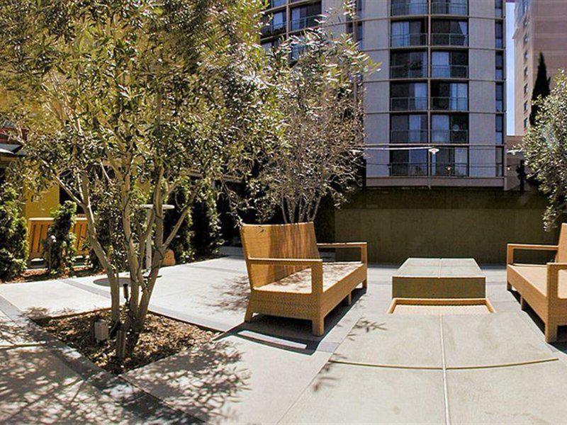 3406A3640E889AD37F625A845E4EE51D