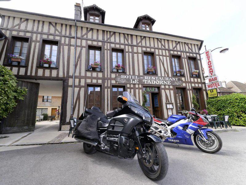 476D03C8C44DF5FB292916F61A5A8F0D