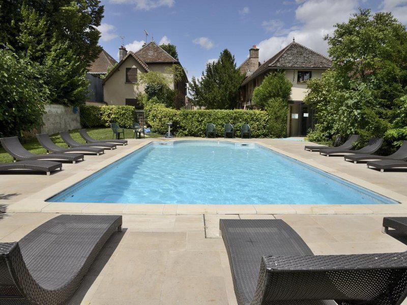 E1EE2547639CBC9B76B37DDE439DBC60