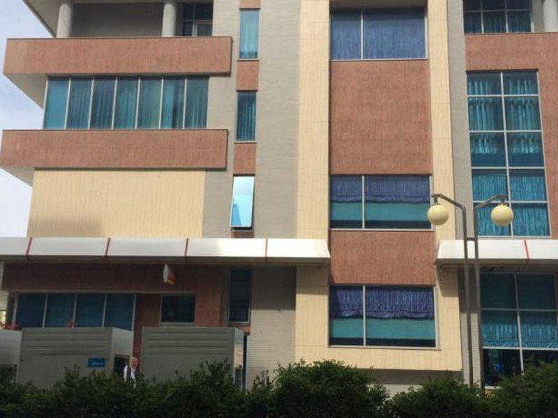 D27906A423689BE8059E999D4CA332C7