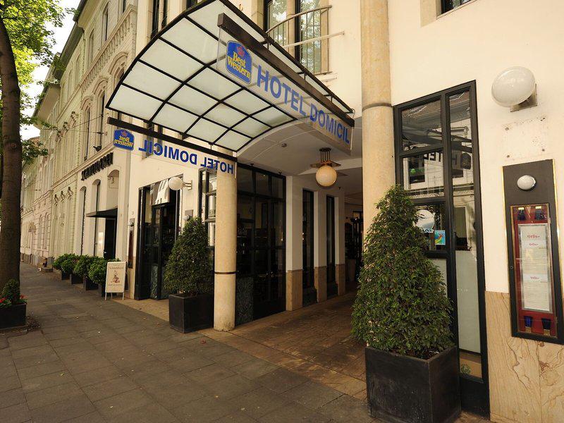 BB784504A1D69E71A1017FEB4D3D0F02