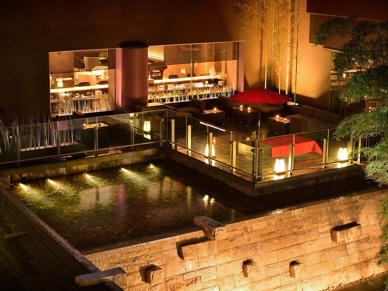 B1B99D37273E068547DA6B1502CC60C4