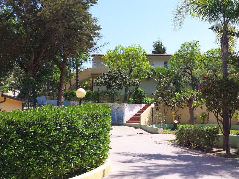 487A1881C4EFD0ED5B20630B0454000B