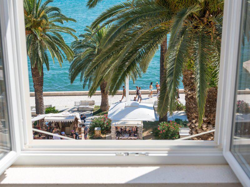 5E702C59B867819E1008F17D6EEFB7A6